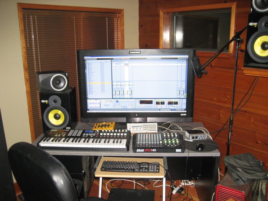 100 Bedroom Studio Equipment 5 Affordable Monitors